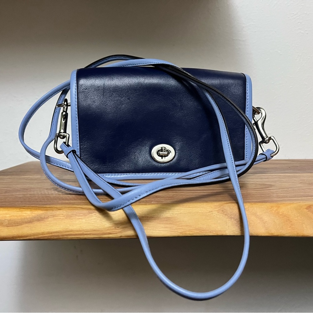 Coach crossbody navy bag